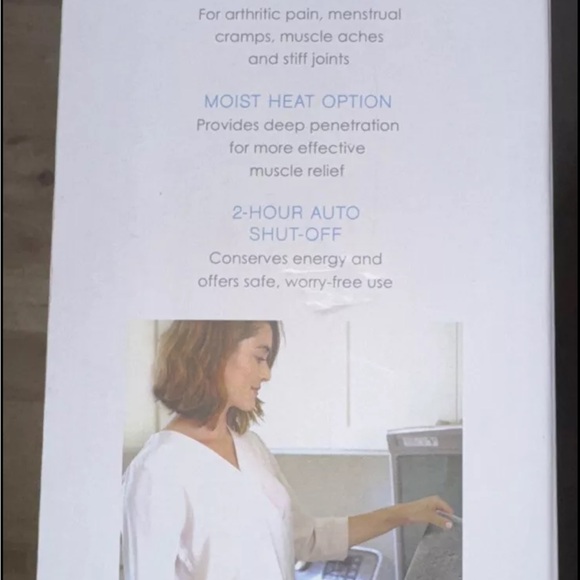 Pure Enrichment PureRelief XXL Extra Wide Heating Pad - 20"x24" - - Picture 2 of 4